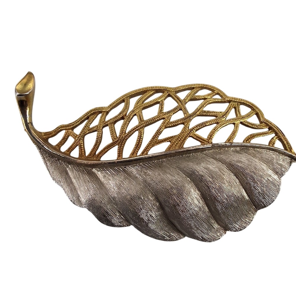 Vintage JJ Jonette Two-Tone Gold Silver Lattice Openwork Leaf Brooch Pin 1980s